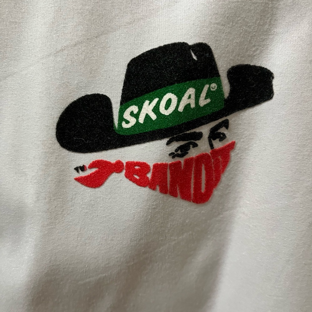 For the racing enthusiasts!
Vintage Skoal Bandit racing jacket - size medium